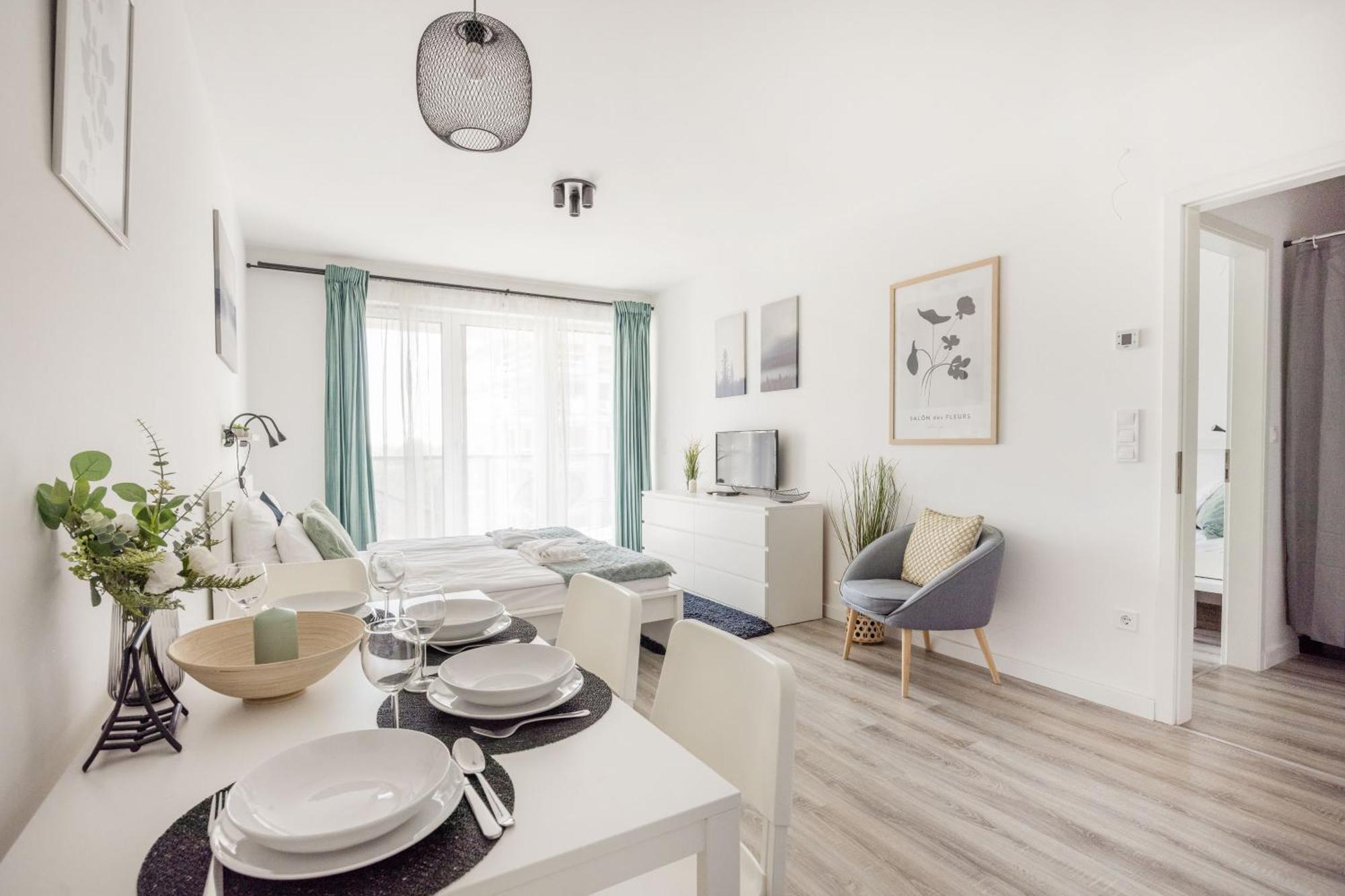 Modern Riverfront Apartment With Free Parking Будапеща Екстериор снимка
