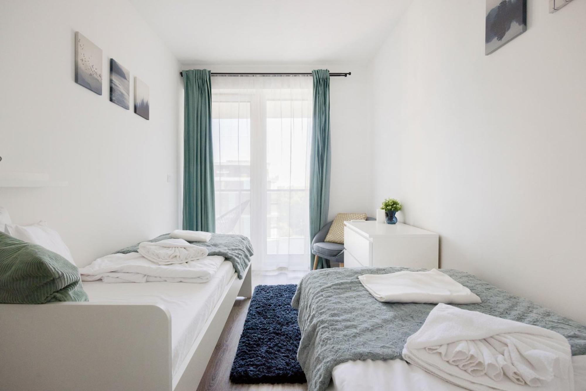 Modern Riverfront Apartment With Free Parking Будапеща Екстериор снимка